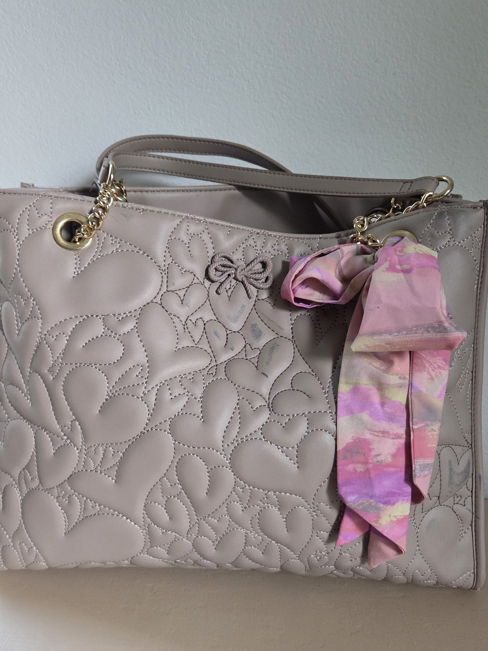 Betsey Johnson Women's Quilted Tote Bag in Light Taupe with Pink Scarf - Picture 2 of 12